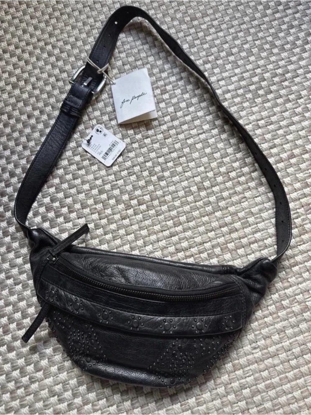 Free People Ana Adorned Sling Bag NWT - Picture 3 of 8